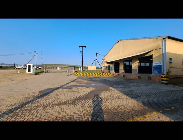438M² WAREHOUSE TO LET IN HILLVIEW